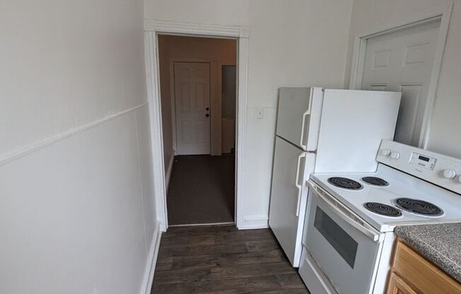 1 bed, 1 bath, 600 sqft, $850, Unit 2nd Fl.