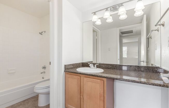1 bed, 1 bath, $1,395, Unit UNIT 2067