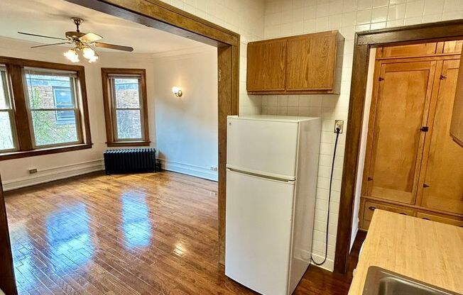 1 bed, 1 bath, 425 sqft, $1,865, Unit 233-105