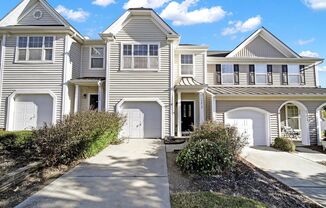 Wonderful 3 Bed 2.5 Bath Townhome in Steele Creek!