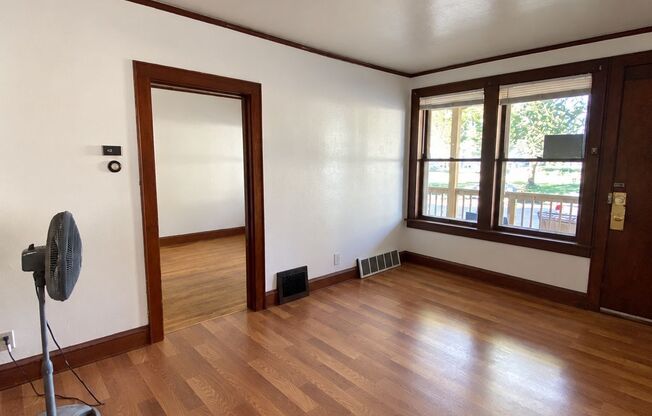 2260 S 7 ST