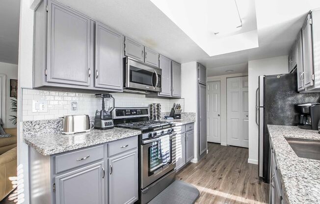 2 beds, 2 baths, $1,395