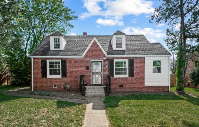 206 E 37 ST
