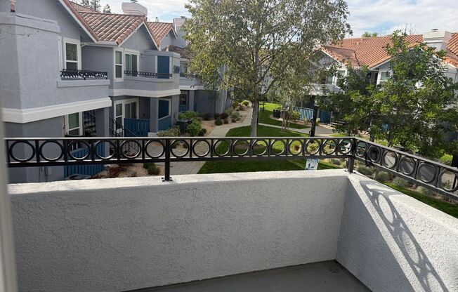 1 bed, 1 bath, 694 sqft, $2,465, Unit 612