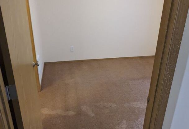 1 bed, 1 bath, 650 sqft, $1,325, Unit 05
