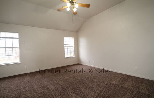 2 beds, 2 baths, $1,050