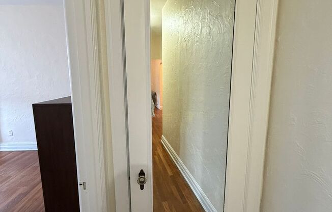 2 beds, 2 baths, 1,303 sqft, $3,000, Unit New King Edward  402