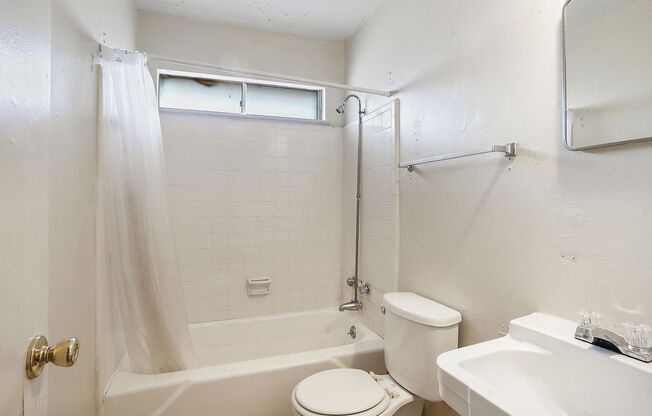 1 bed, 1 bath, 575 sqft, $750, Unit 65