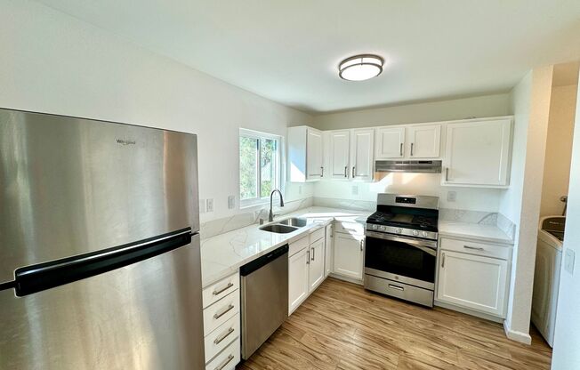 2 beds, 1 bath, $2,295, Unit Unit C