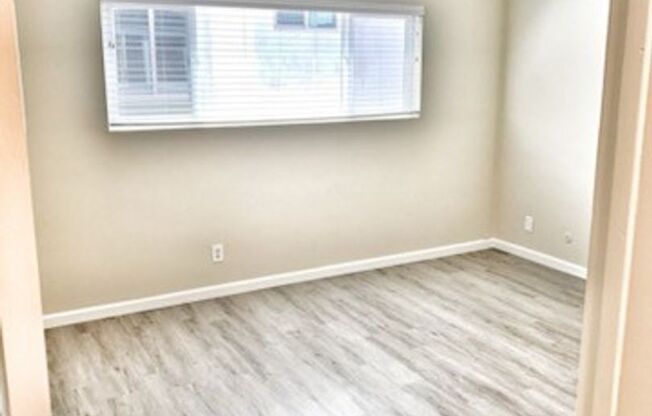 1 bed, 1 bath, 653 sqft, $1,899, Unit 09