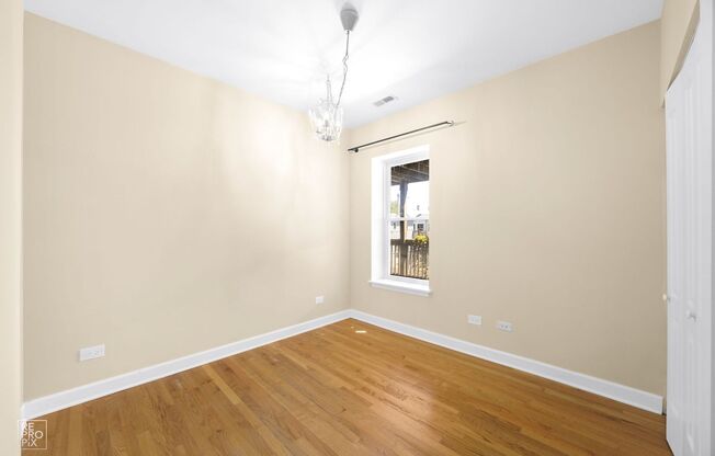 A Fantastic 2-bed in Fabulous Lakeview