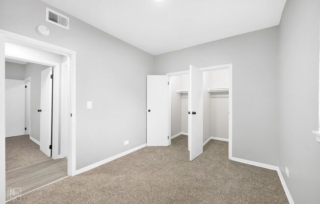 5015 S Champlain