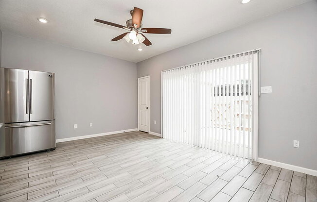 2 beds, 2 baths, 1,396 sqft, $1,650, Unit 253