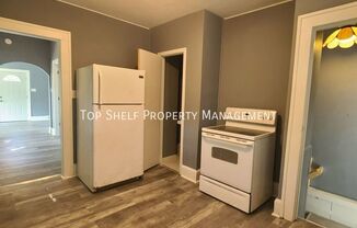 105 E WASHINGTON AVE