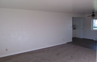 2 beds, 1 bath, $1,700, Unit 1