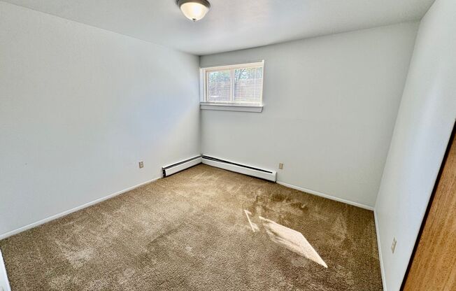 2 beds, 1 bath, 900 sqft, $1,295, Unit 56