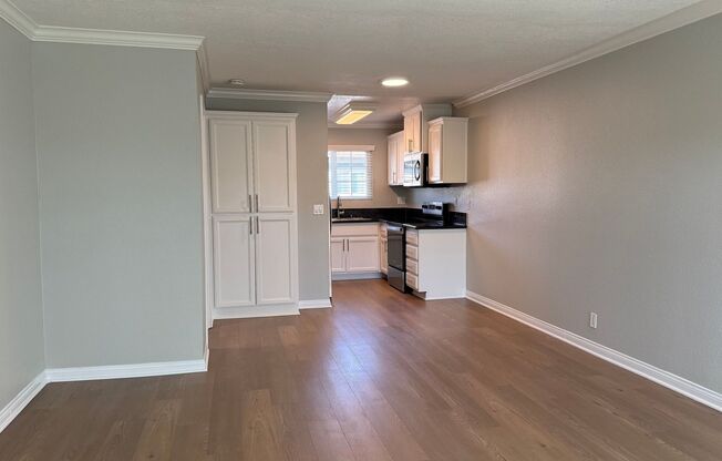 2 beds, 1 bath, 850 sqft, $2,515, Unit 905K