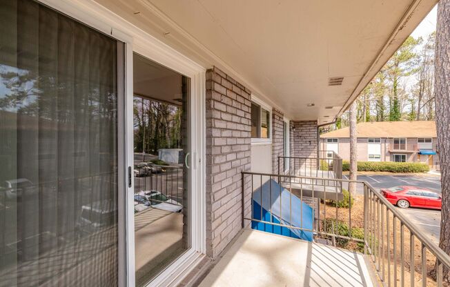 2 beds, 1 bath, 987 sqft, $1,399, Unit 2288-02
