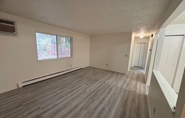 2 beds, 1 bath, 853 sqft, $1,595, Unit 1530 - 12