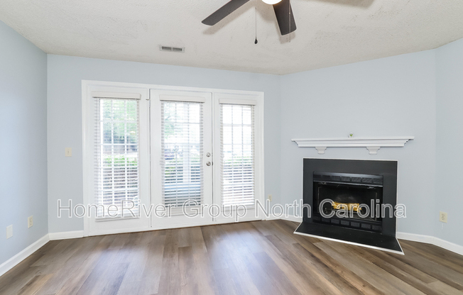 802 MOULTRIE CT