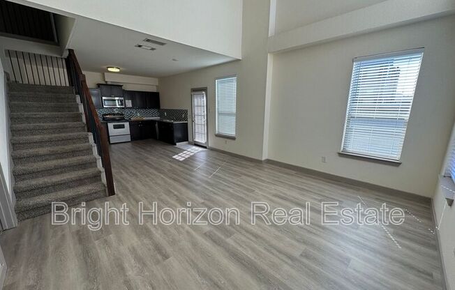 3629 VLY VIS DR
