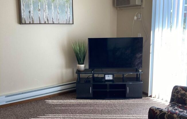 2 beds, 2 baths, 976 sqft, $1,525, Unit 1205