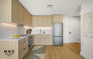 1 bed, 1 bath, $4,650, Unit 13A