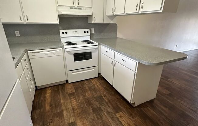 2 beds, 2 baths, 1,112 sqft, $1,245, Unit Unit 27