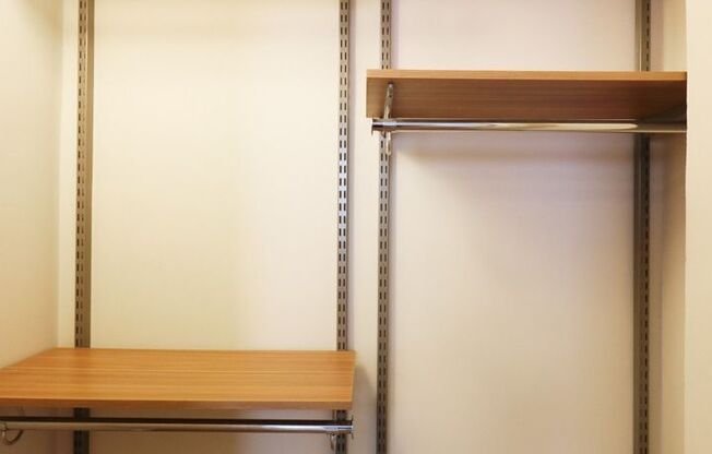 1 bed, 1 bath, 840 sqft, $3,295, Unit H410