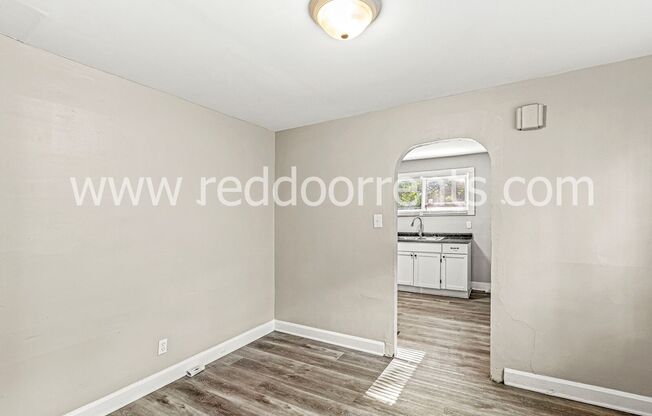 2 beds, 1 bath, $1,095