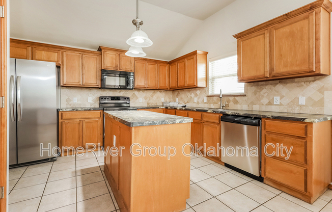 2512 NW 179 CT