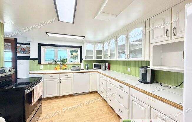NEW PRICING! Lovely 3 Bedroom Home with Large Floorplan and Water Views!