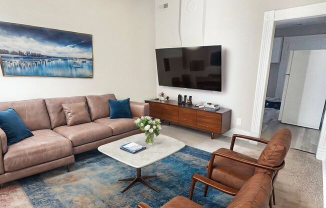 10-16 E Fountain Blvd.