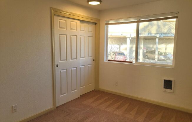 2 beds, 1 bath, 600 sqft, $1,550, Unit 17