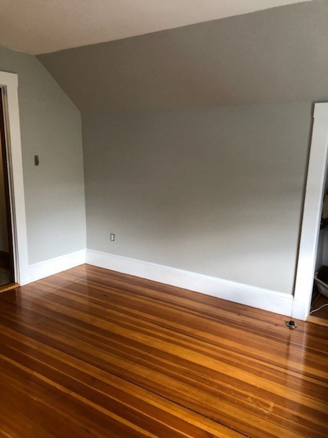 27 LLOYD RD