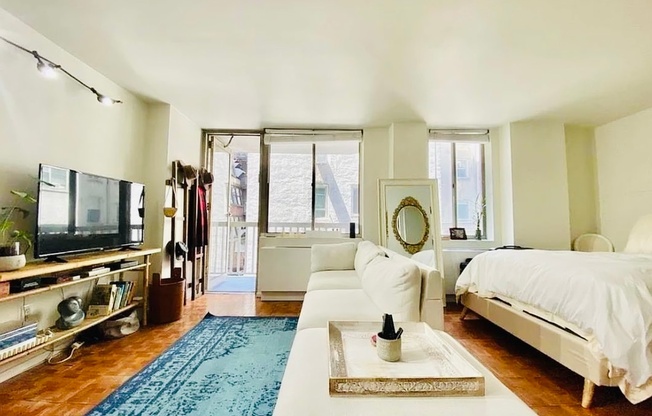 50 LEXINGTON AVE