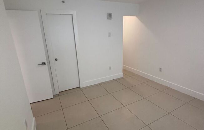 2 beds, 1 bath, 550 sqft, $1,995, Unit 829-310