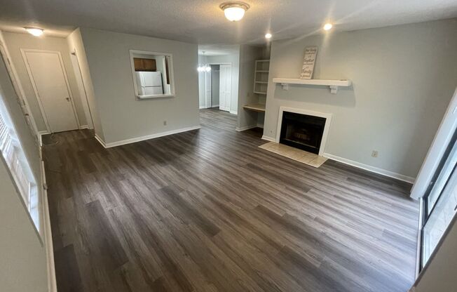 2br/2ba, fireplace, deck