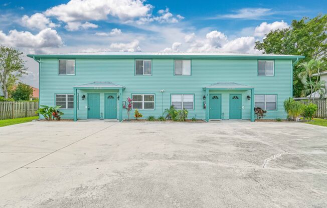 NOW AVAILABLE - Quad Plex Unit just minutes from Fort Myers Beach!