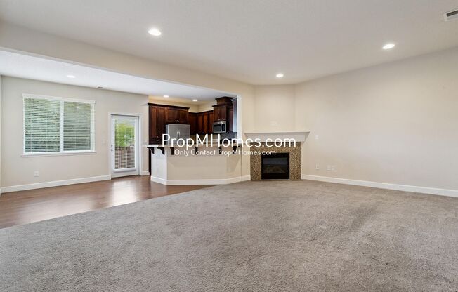 Three Bedroom Townhome in Bethany - Garage + Fenced Yard!