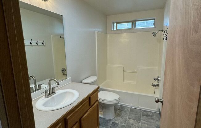 2 beds, 1.5 baths, $1,500