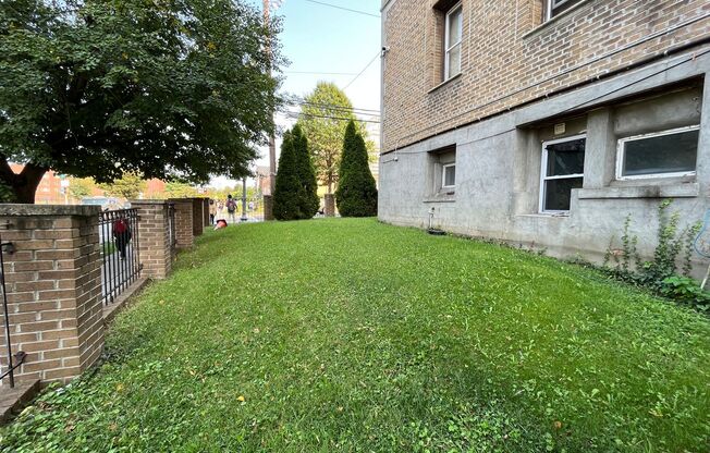Lovely 2 BR/1 BA Condo in Columbia Heights!