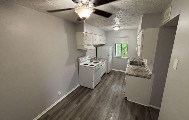 3 beds, 1 bath, 1,100 sqft, $1,197, Unit 2317-8C