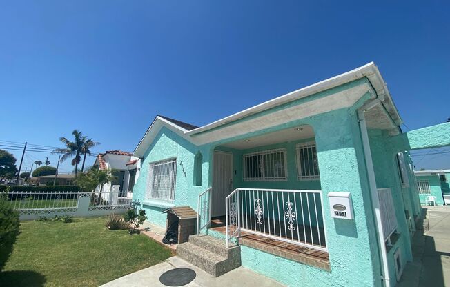 Spacious & Bright 3 bedroom/ 2 bathrooms front house.