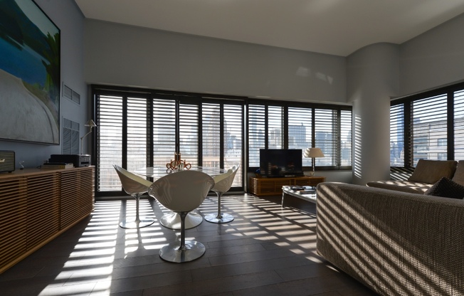 1 bed, 1.5 baths, 845 sqft, $7,000, Unit 19D