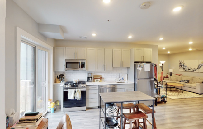 1 bed, 1 bath, 650 sqft, $3,695, Unit 306