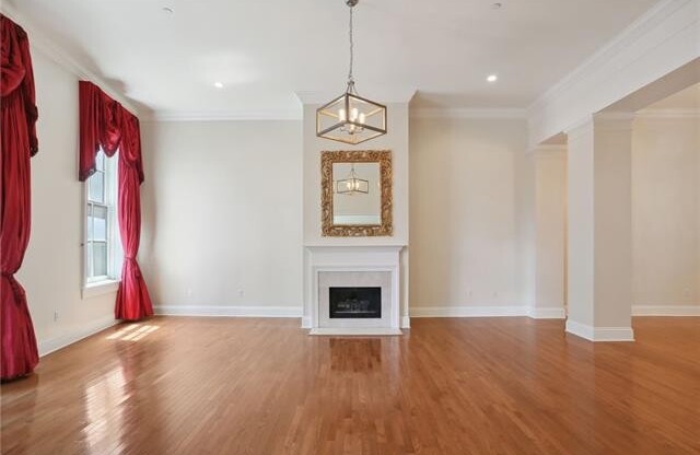 416 COMMON Street