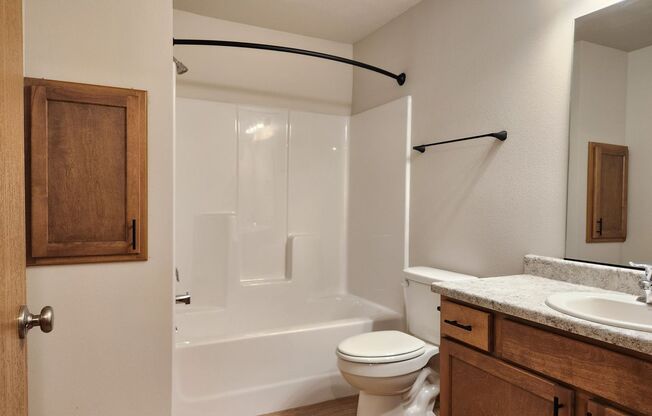 1 bed, 1 bath, 756 sqft, $1,025, Unit 3520 107