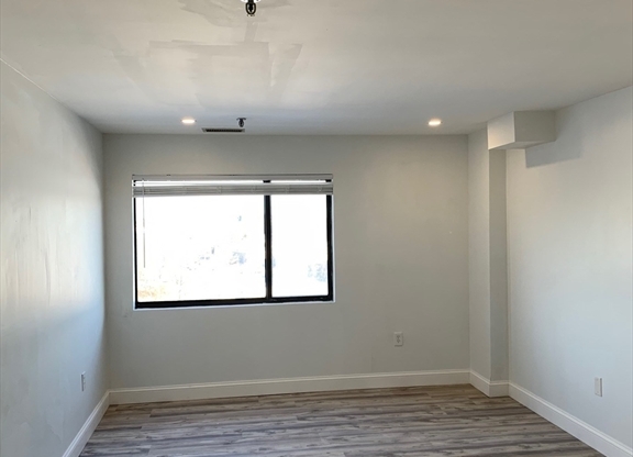 2 beds, 2 baths, 1,206 sqft, $2,900, Unit 505