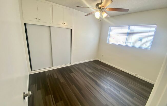 2 beds, 1 bath, $2,350, Unit B